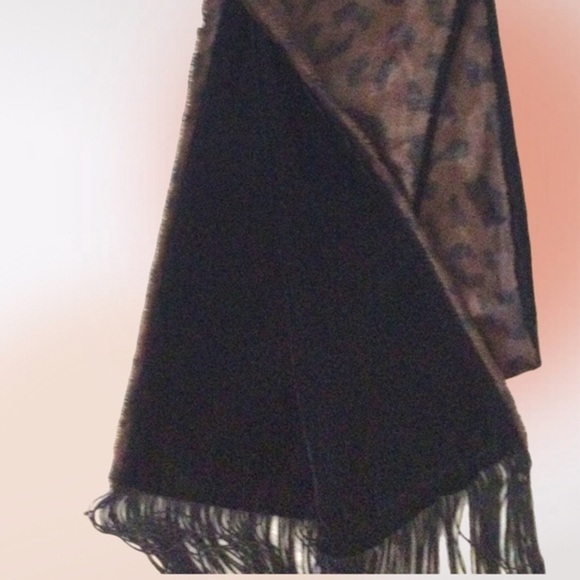 Bundle of Two Plush Chocolate Brown Faux Fur Scarves Oblong and Infinity NWOT - Picture 5 of 11